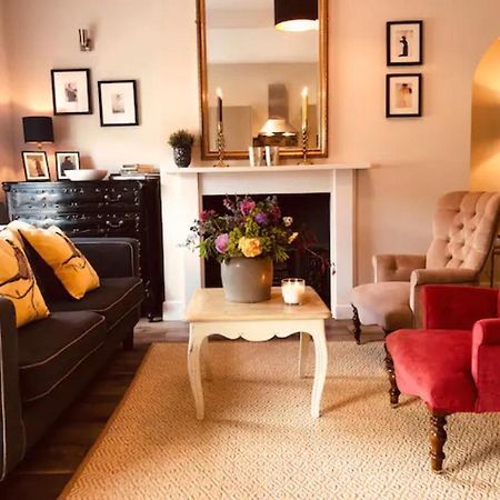 Pass The Keys Old Beams Luxury Style & Comfort In Town Centre Bakewell Eksteriør billede