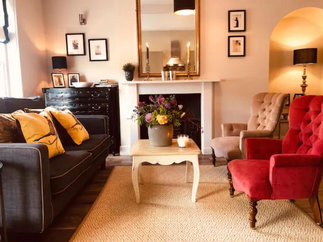 Pass The Keys Old Beams Luxury Style & Comfort In Town Centre Bakewell Eksteriør billede