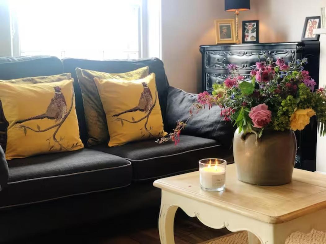 Pass The Keys Old Beams Luxury Style & Comfort In Town Centre Bakewell Eksteriør billede