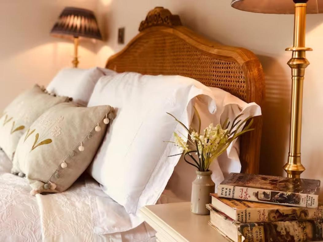 Pass The Keys Old Beams Luxury Style & Comfort In Town Centre Bakewell Eksteriør billede